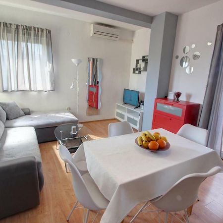 Apartman Pula Bagian luar foto