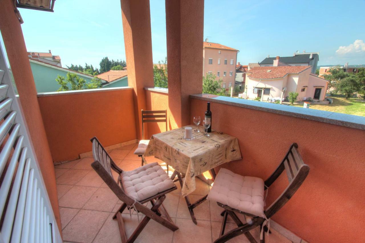 Apartman Pula Bagian luar foto