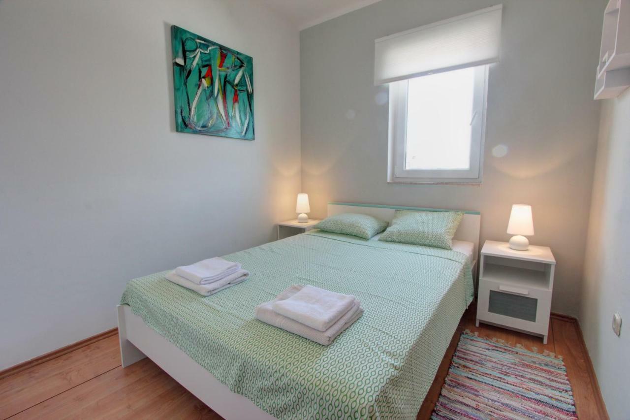 Apartman Pula Bagian luar foto
